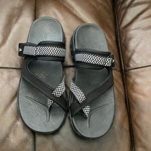 Skechers Black Sandals with Zigzag Straps